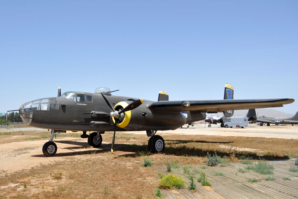 By Eric Salard - 44-31032 B-25J MITCHELL NORTH AMERICAN RIV MARCH FIELD MUSEUM, CC BY-SA 2.0, https://commons.wikimedia.org/w/index.php?curid=42477936